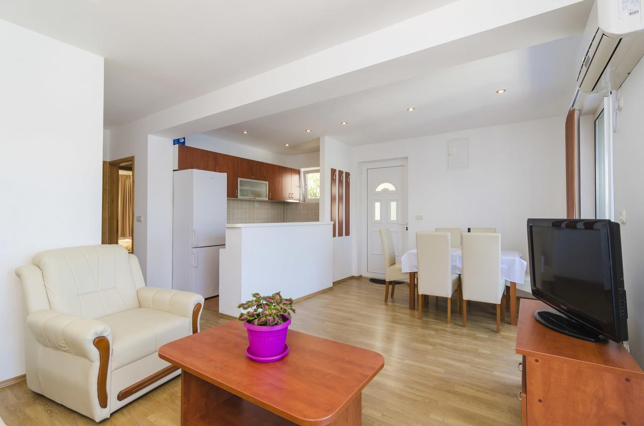 Apartments Angelo Polače Εξωτερικό φωτογραφία