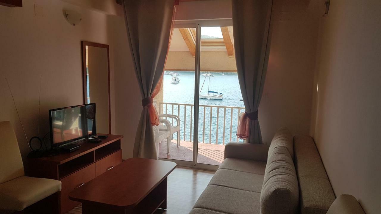Apartments Angelo Polače Εξωτερικό φωτογραφία
